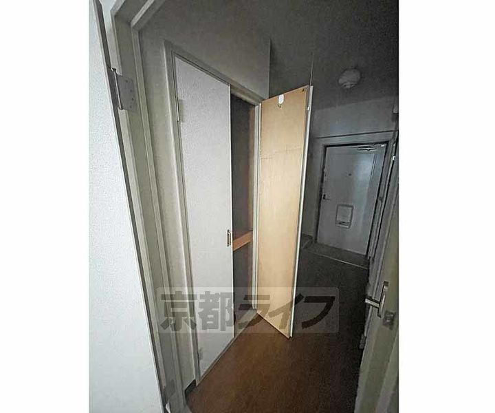 京都府京都市左京区一乗寺庵野町の賃貸マンションの内装