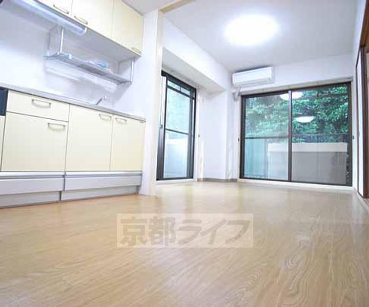 パークヒルズ41201の居間