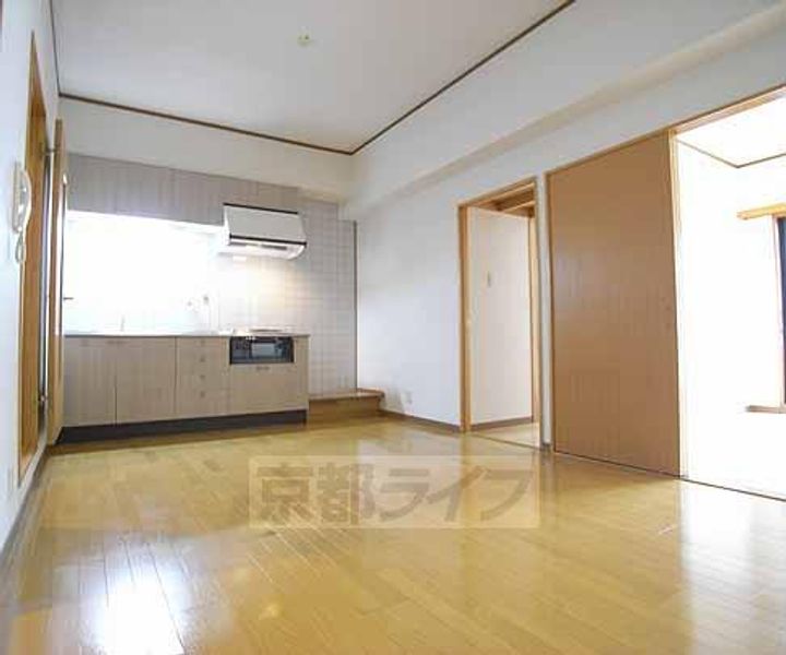 京都府京都市左京区下鴨東高木町の賃貸マンションの居間