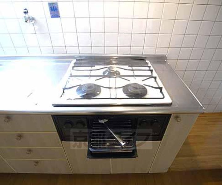 京都府京都市左京区下鴨東高木町の賃貸マンションのキッチン