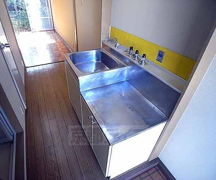 京都府京都市左京区一乗寺松原町の賃貸アパートのキッチン