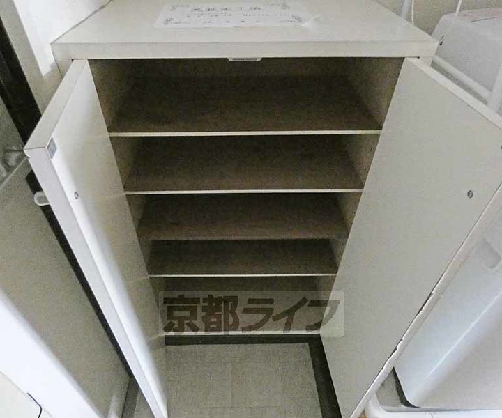 京都府京都市北区鷹峯黒門町の賃貸マンションの内装
