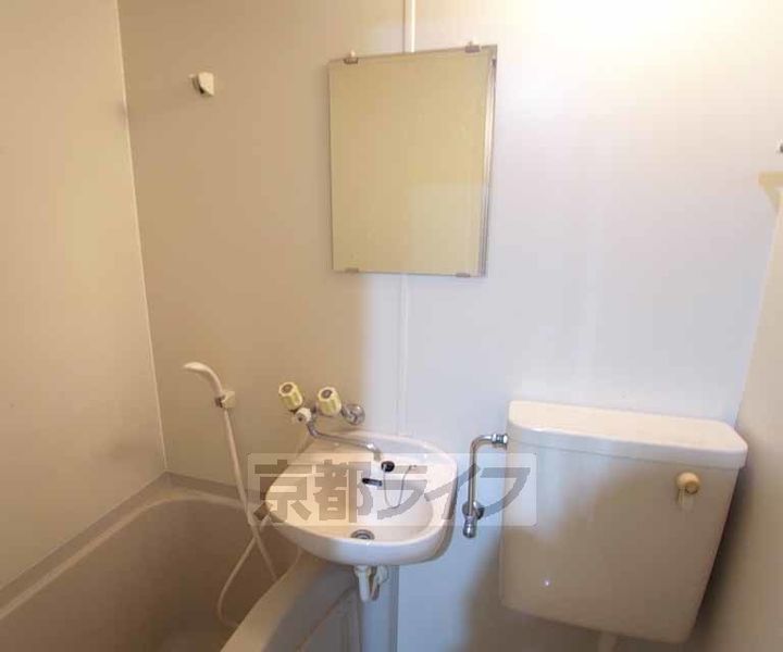 京都府京都市左京区田中飛鳥井町の賃貸マンションの内装