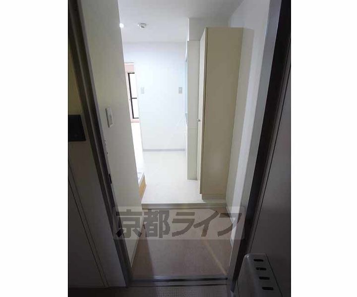 京都府京都市左京区田中飛鳥井町の賃貸マンションの玄関