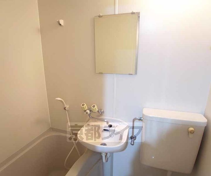 京都府京都市左京区田中飛鳥井町の賃貸マンションの内装