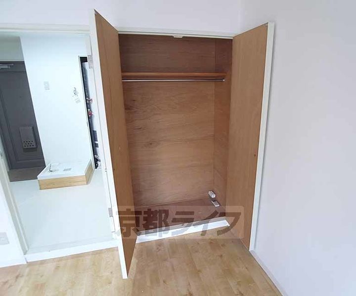 京都府京都市左京区田中飛鳥井町の賃貸マンションの内装