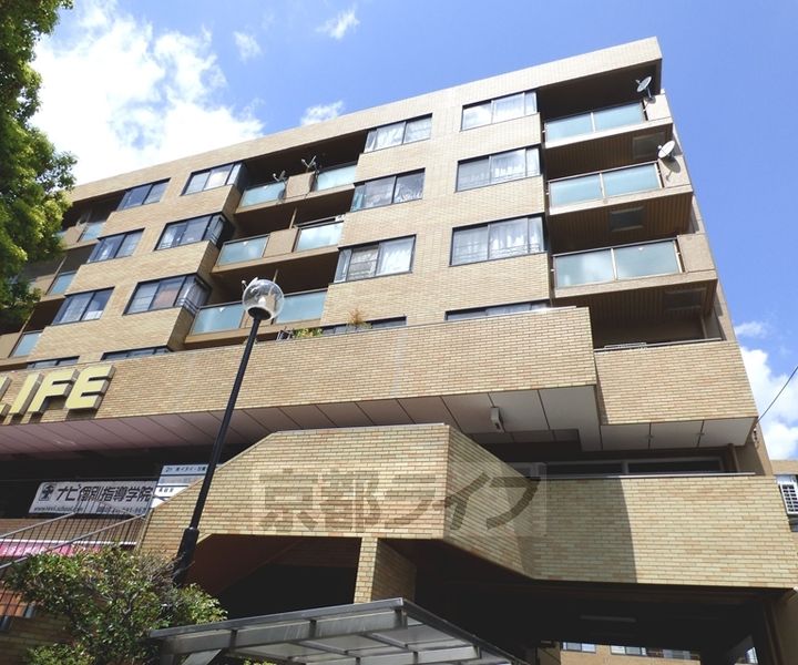 京都府京都市上京区新白水丸町の賃貸マンションの外観