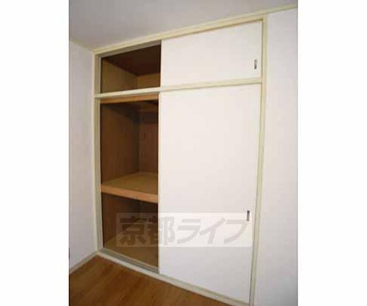 京都府京都市上京区新白水丸町の賃貸マンションの内装