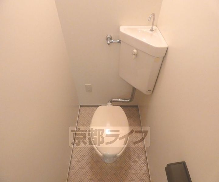 京都府京都市北区等持院東町の賃貸マンションの内装