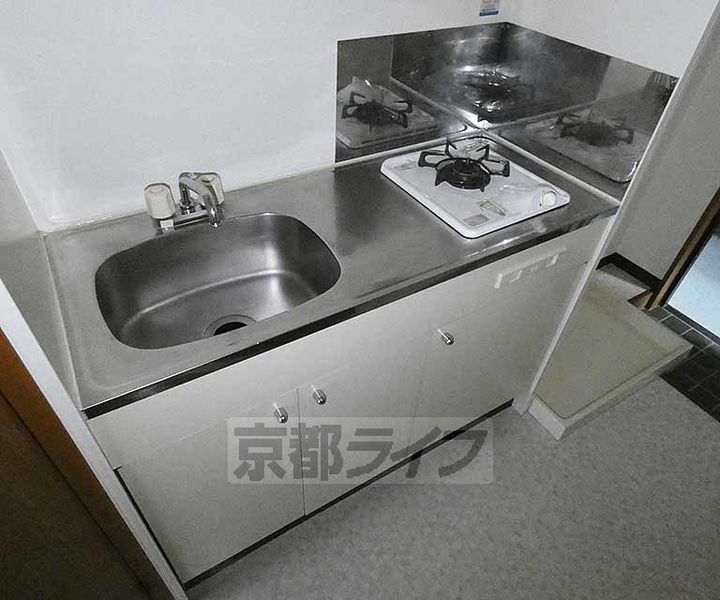 京都府京都市左京区岩倉三宅町の賃貸マンションのキッチン