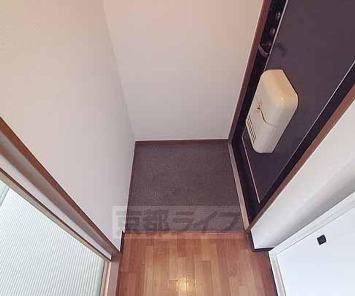 京都府京都市左京区岩倉幡枝町の賃貸アパートの玄関