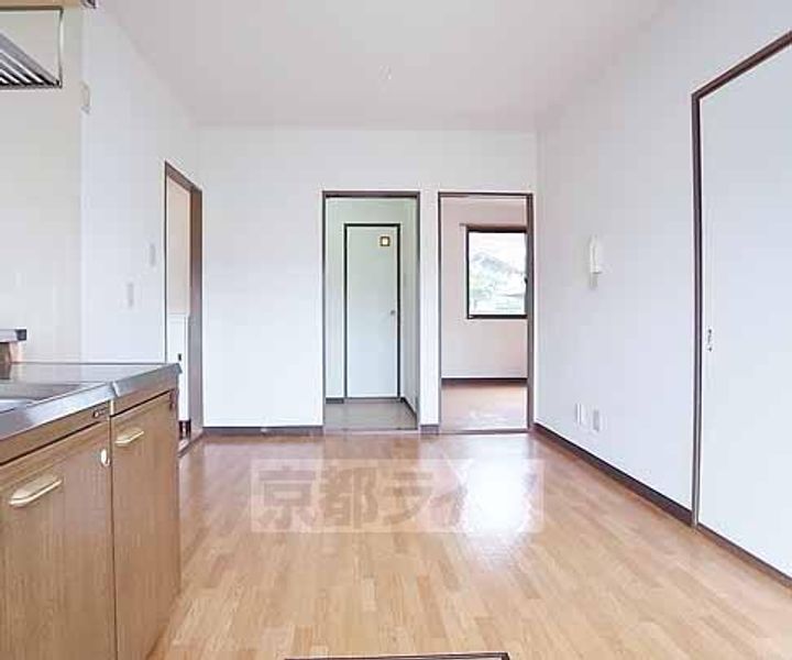 京都府京都市左京区岩倉幡枝町の賃貸アパートの居間