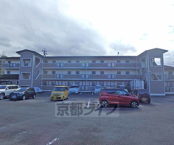 京都府京都市左京区静市市原町の賃貸マンションの外観