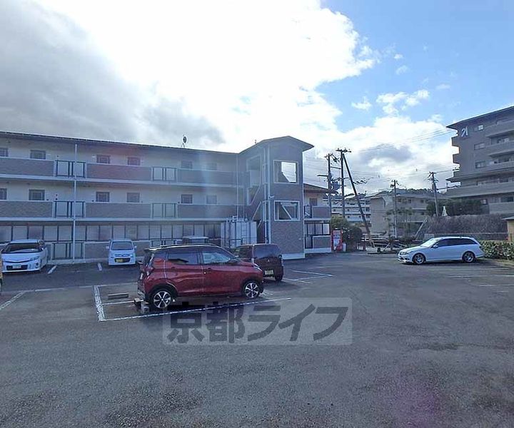 京都府京都市左京区静市市原町の賃貸マンションの外観