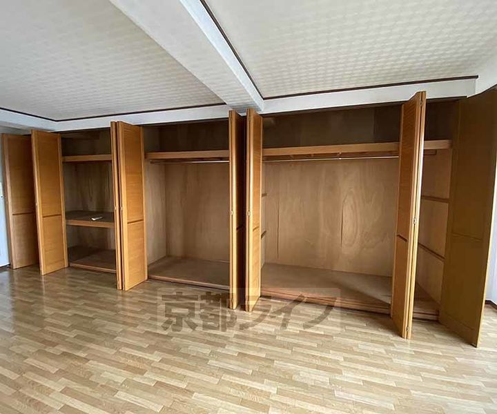 ルネ河原町301の内装