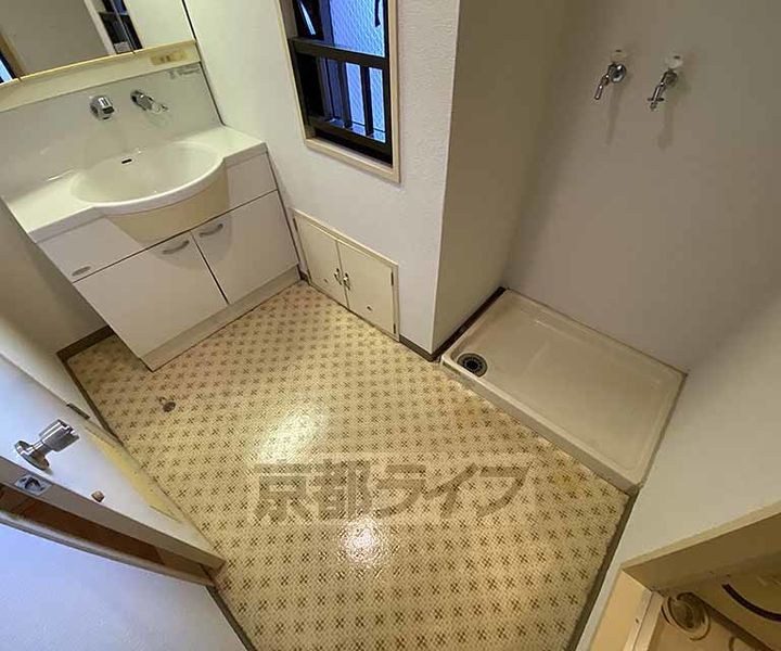 ルネ河原町301の内装