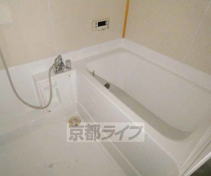 ブエナビスタ京都上鳥羽205の風呂