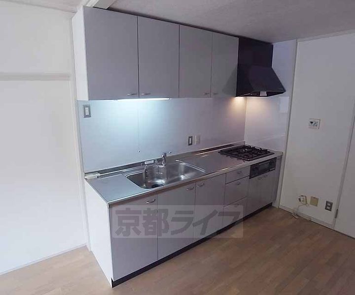 交徳マンション202のキッチン