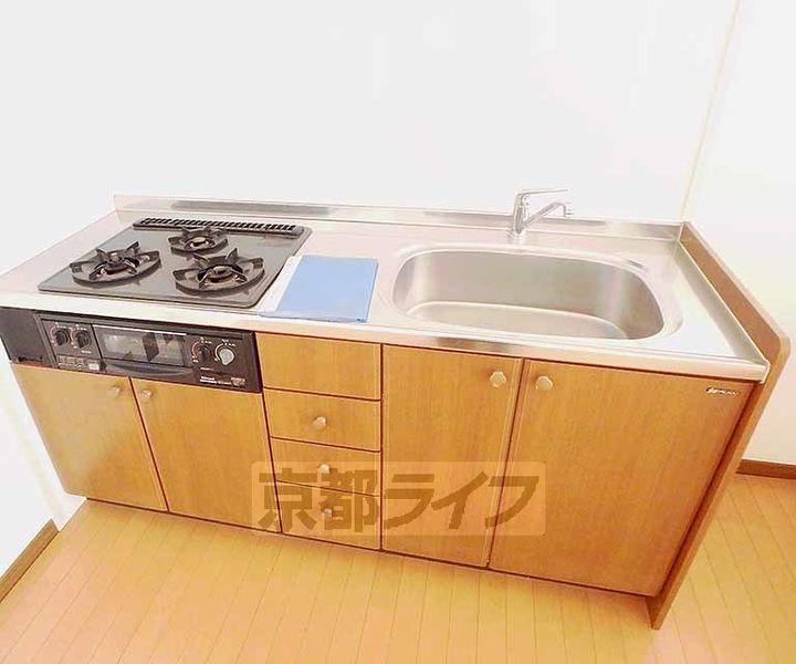 交徳マンション304のキッチン