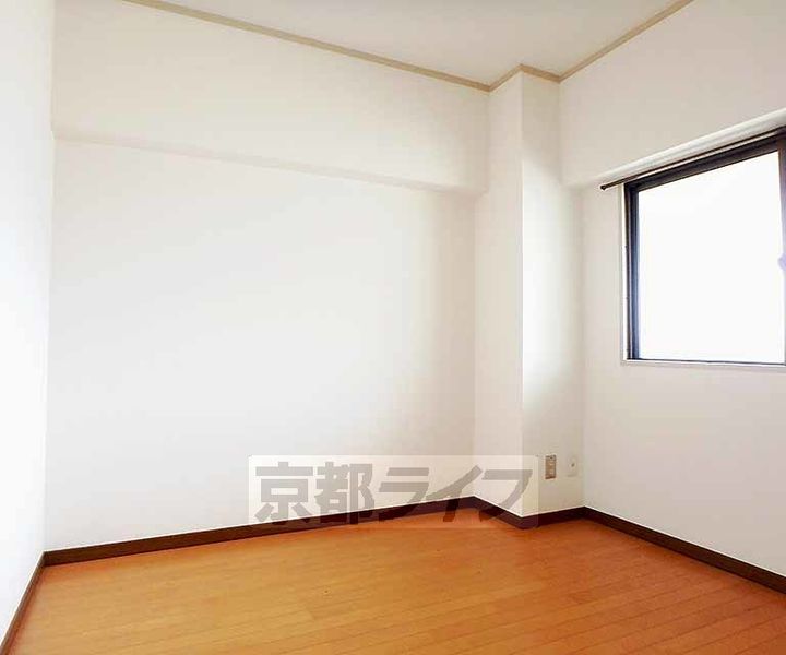 交徳マンション304の寝室