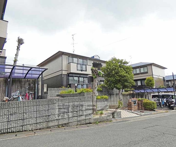 サンビレッジ大北山(C・D・E棟)D216の外観