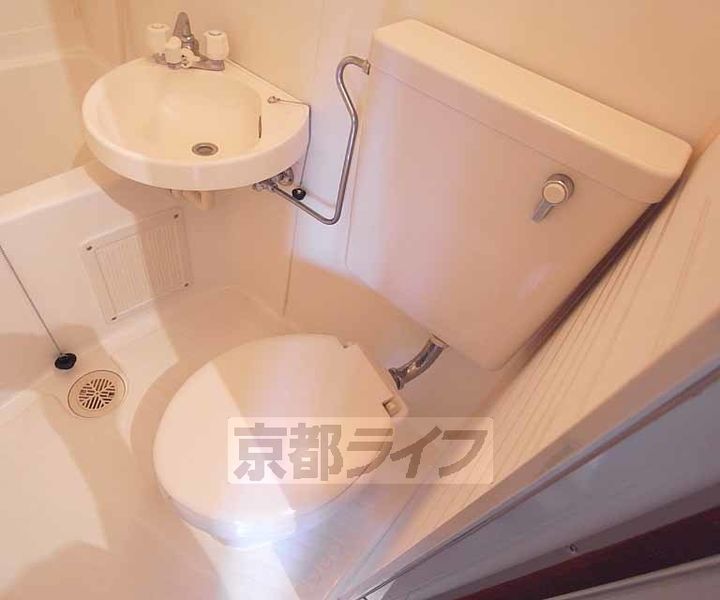 京都府京都市左京区一乗寺大新開町の賃貸マンションの内装