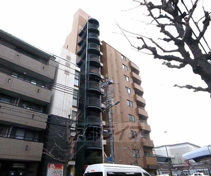 京都府京都市中京区西ノ京職司町の賃貸マンションの外観