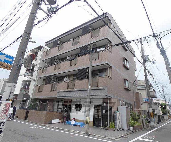 タウンルームキシ303の外観