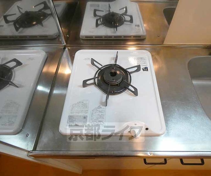 タウンルームキシ303のキッチン