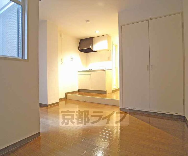 京都府京都市上京区一真町の賃貸マンションの内装