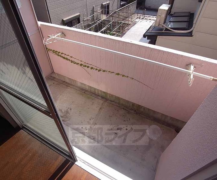 メゾンド亜地路義102の内装