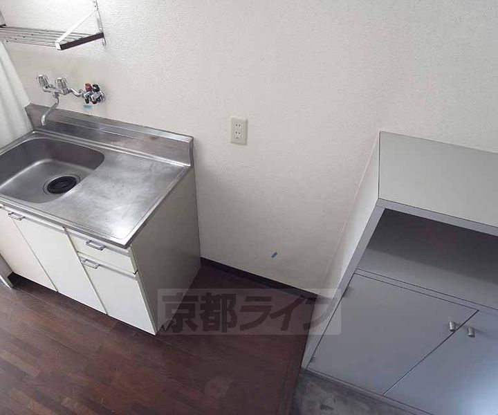 メゾンド亜地路義102の内装