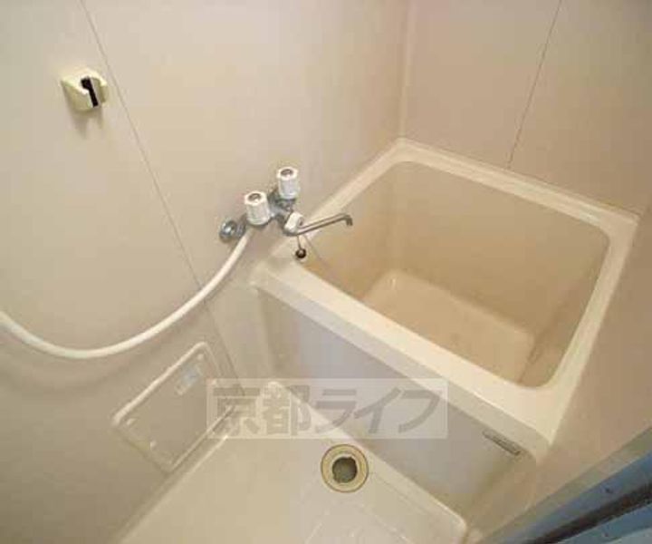 京都府京都市伏見区深草直違橋8丁目の賃貸マンションの風呂
