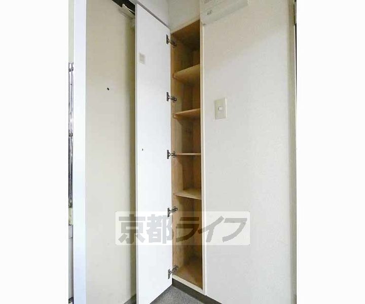 京都府京都市下京区上三之宮町の賃貸マンションの内装