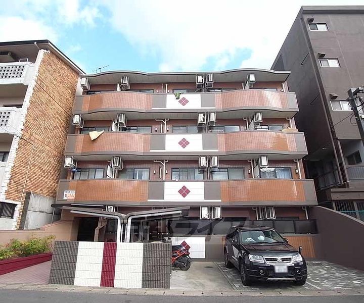 京都府京都市伏見区向島中島町の賃貸マンションの外観