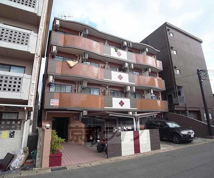 京都府京都市伏見区向島中島町の賃貸マンションの外観