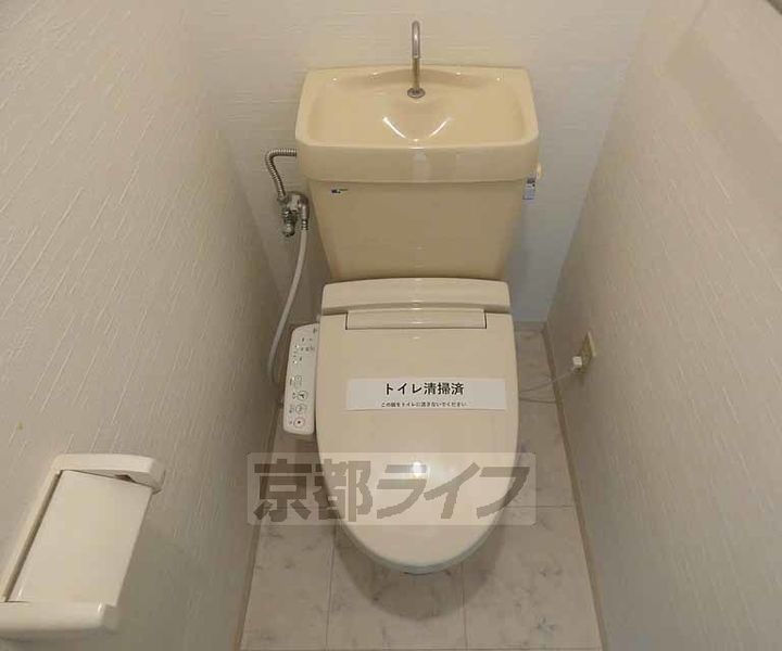 京都府京都市伏見区深草大亀谷大山町の賃貸マンションの内装