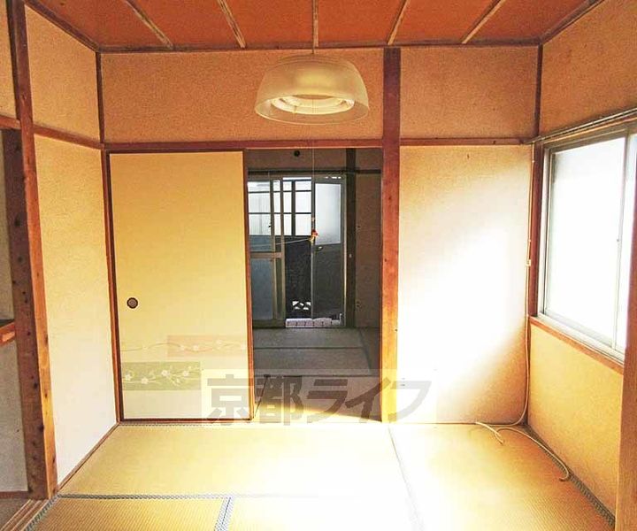 源荘103の居間