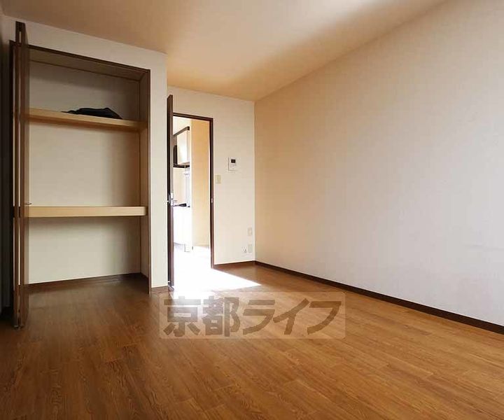 メゾン・ド・深草エルの居間