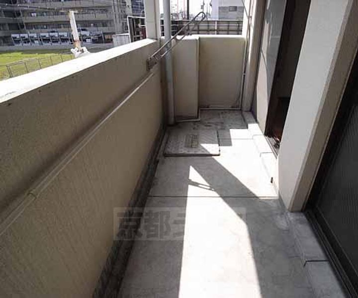 京都府京都市伏見区桃山町和泉の賃貸マンションの内装