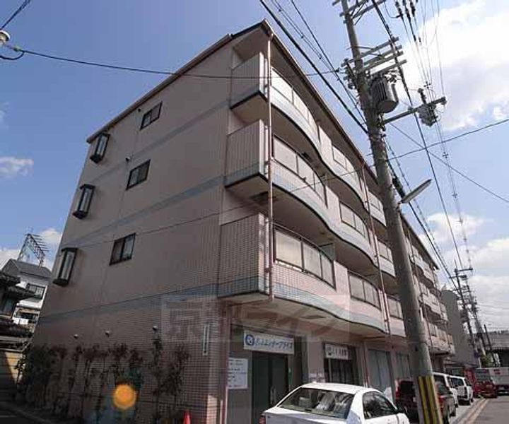 京都府京都市伏見区深草善導寺町の賃貸マンションの外観
