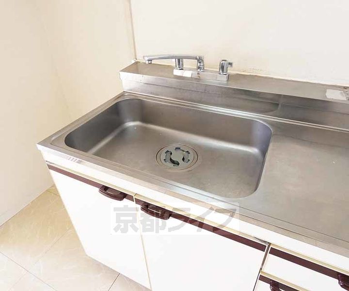 京都府京都市伏見区深草善導寺町の賃貸マンションのキッチン