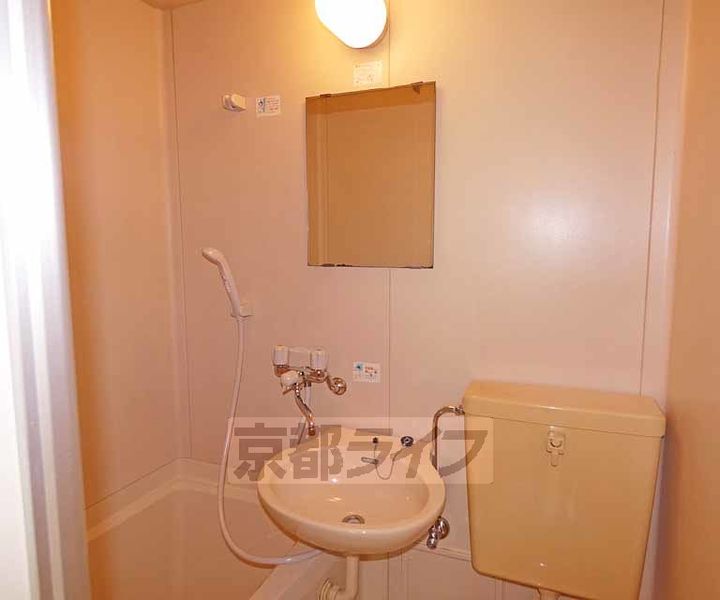 京都府京都市伏見区新町1丁目の賃貸マンションの内装