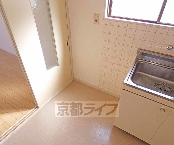 京都府京都市伏見区新町1丁目の賃貸マンションのキッチン