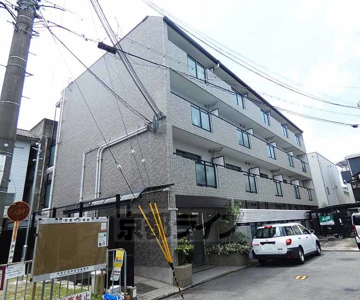 ル・コンテ105の外観