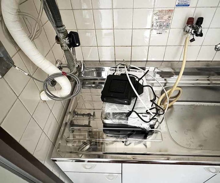 京都府京都市伏見区指物町の賃貸マンションのキッチン