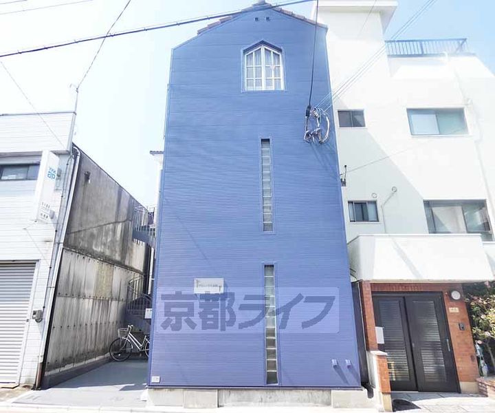 グリシーヌ丹波橋301の外観