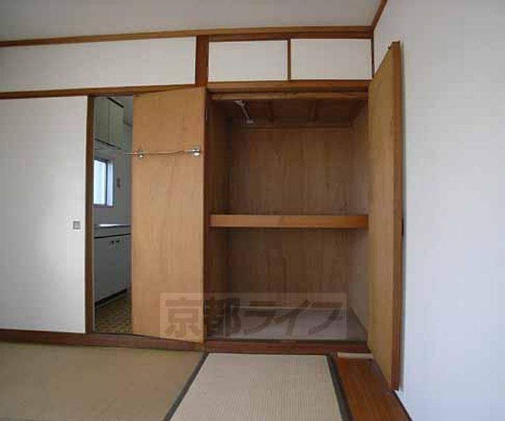 グリシーヌ丹波橋301の内装