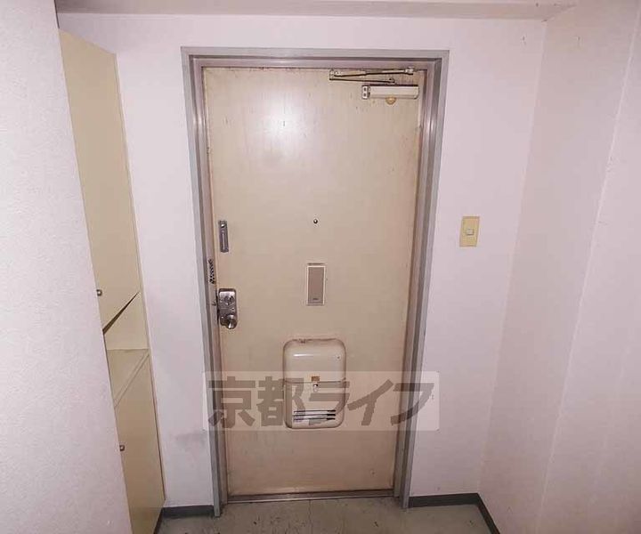 サンライズ88402の玄関