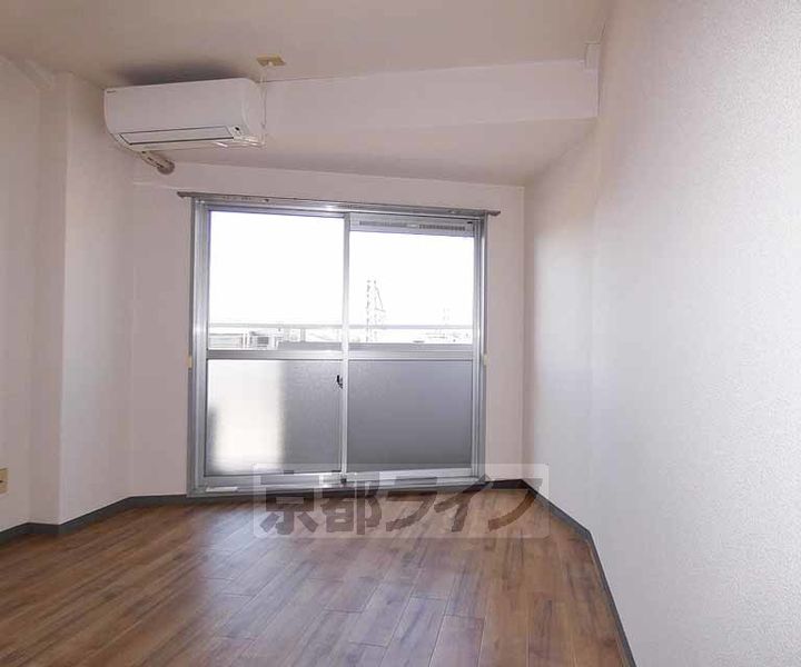 サンライズ88402の居間